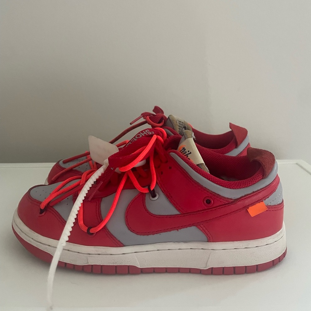 Off white - Nike Red Sneakers